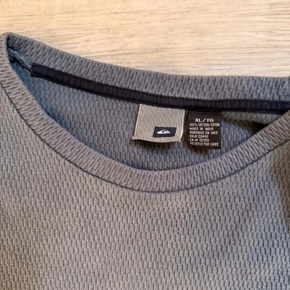 Vintage Quiksilver Heavyweight Waffle Knit Long Sleeve Crewneck